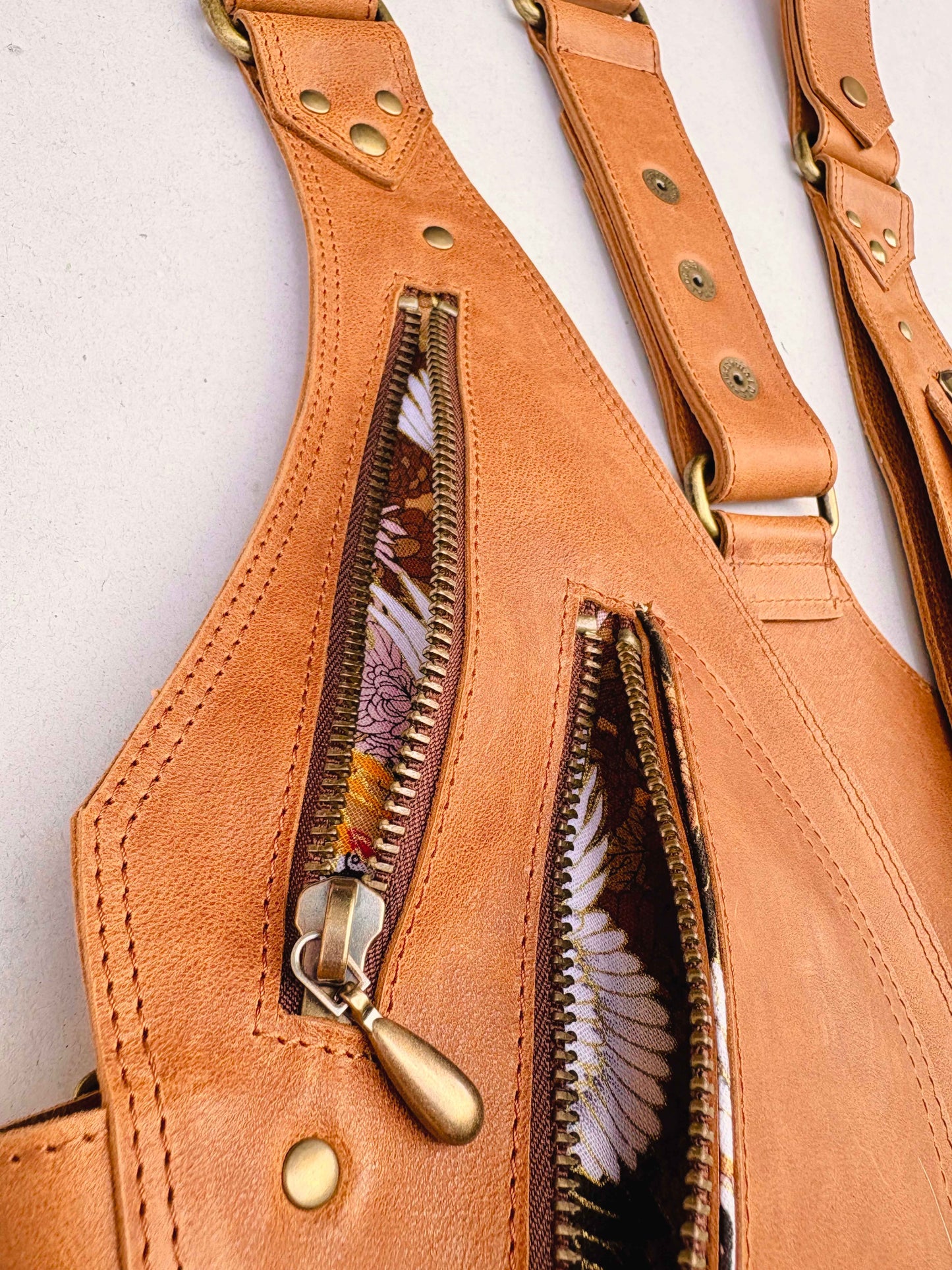 Terracota - BOLSO ARNÉS DE PIEL – Oro viejo