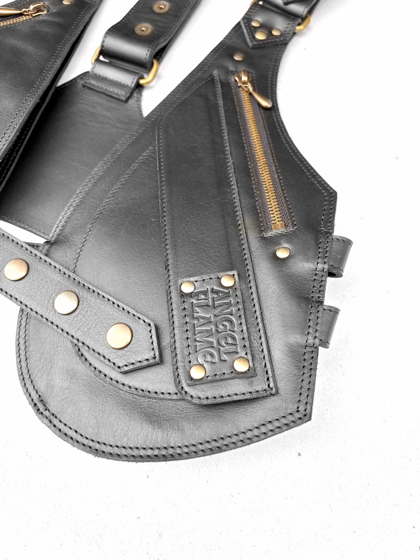 Obsidiana - BOLSO ARNÉS DE PIEL – Oro viejo