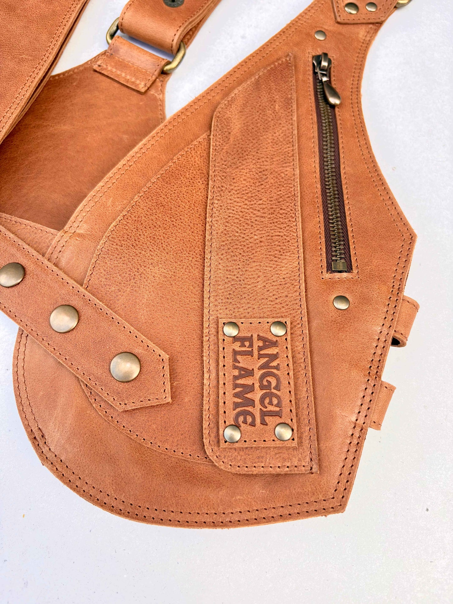 Terracota - BOLSO ARNÉS DE PIEL – Oro viejo