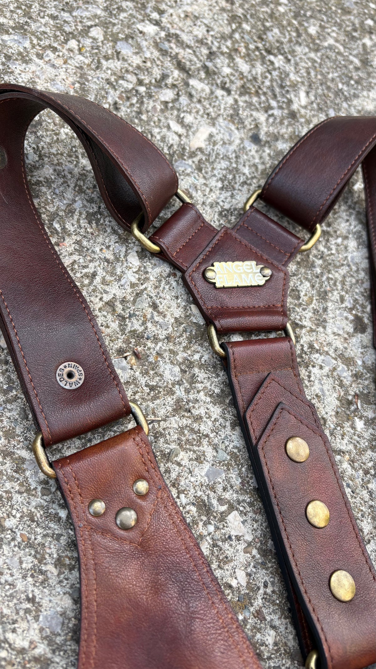 Hayley - PISTOLERA – Oro viejo